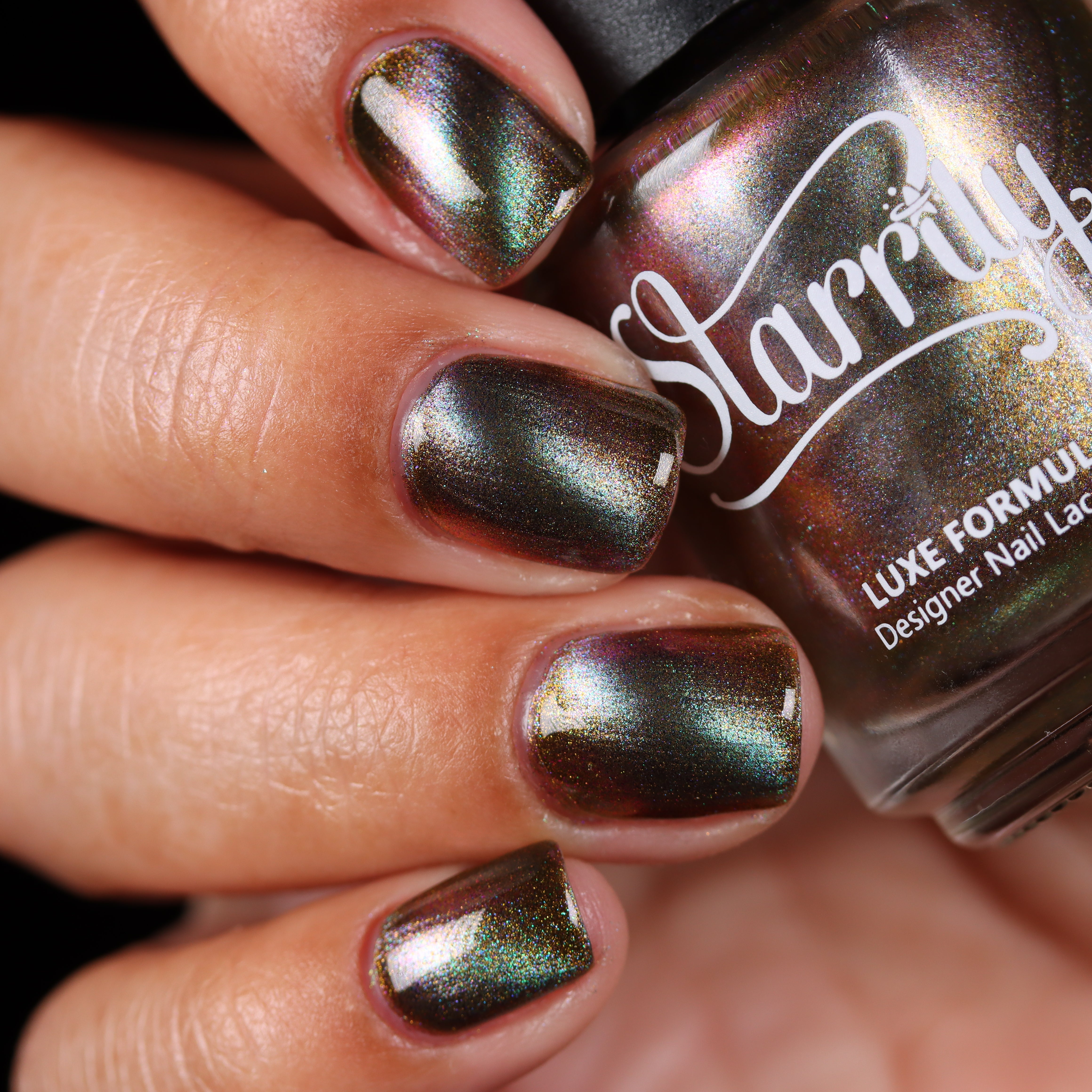 Northern Lights Simulator Nail Polish