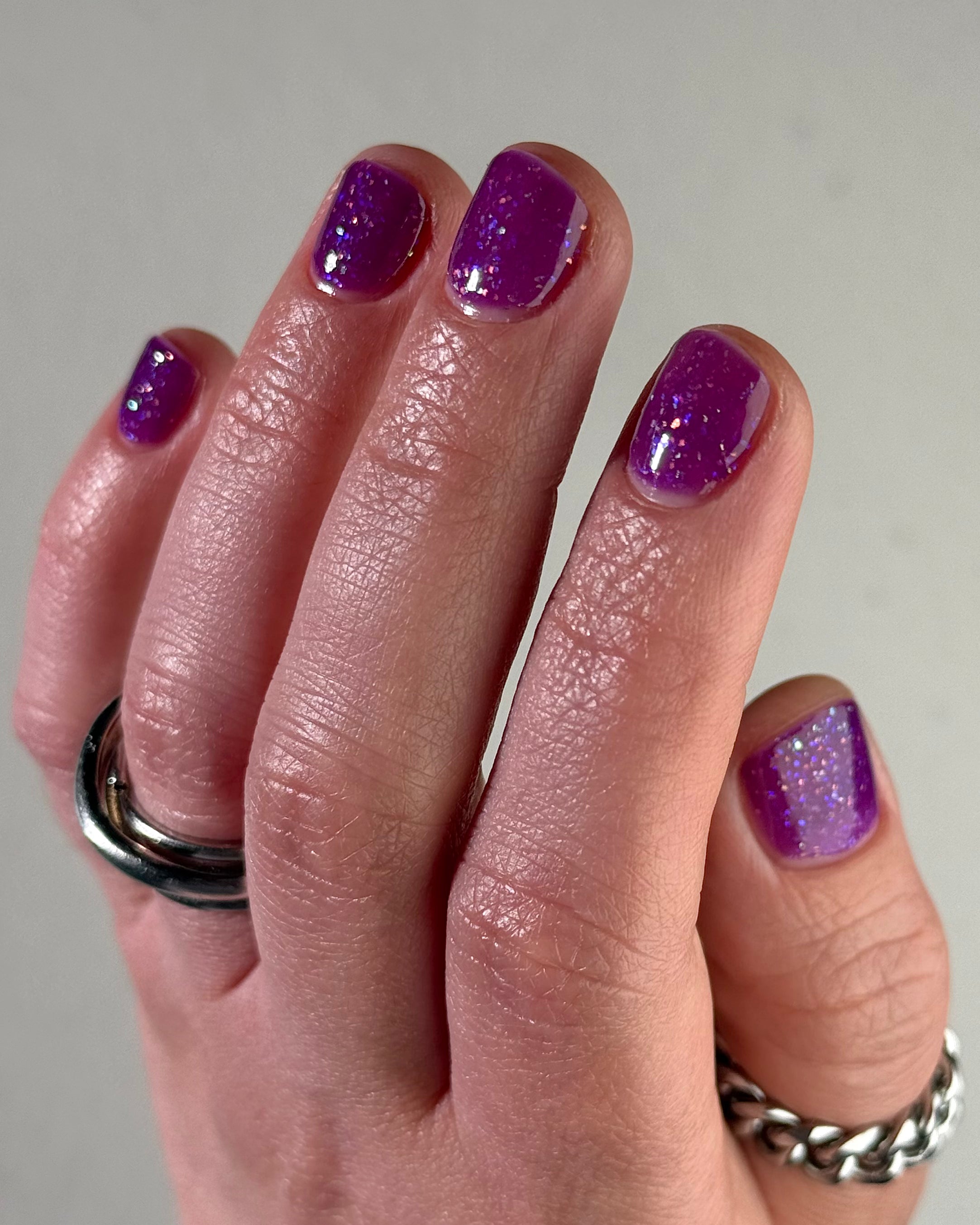 Wispy Wisteria (Glow in the Dark)