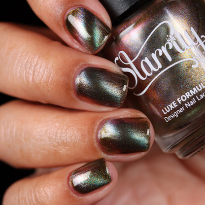 Northern Lights Simulator Nail Polish