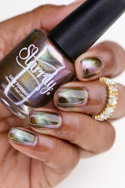 Northern Lights Simulator Nail Polish